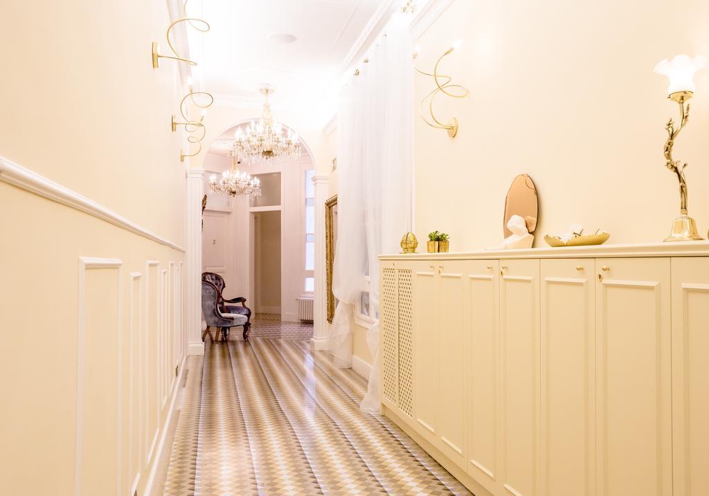 Anakena House Bed & Breakfast Барселона Екстериор снимка