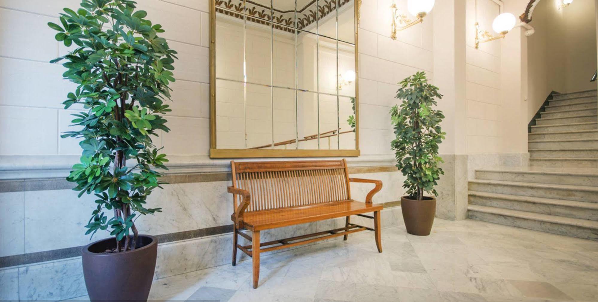 Anakena House Bed & Breakfast Барселона Екстериор снимка